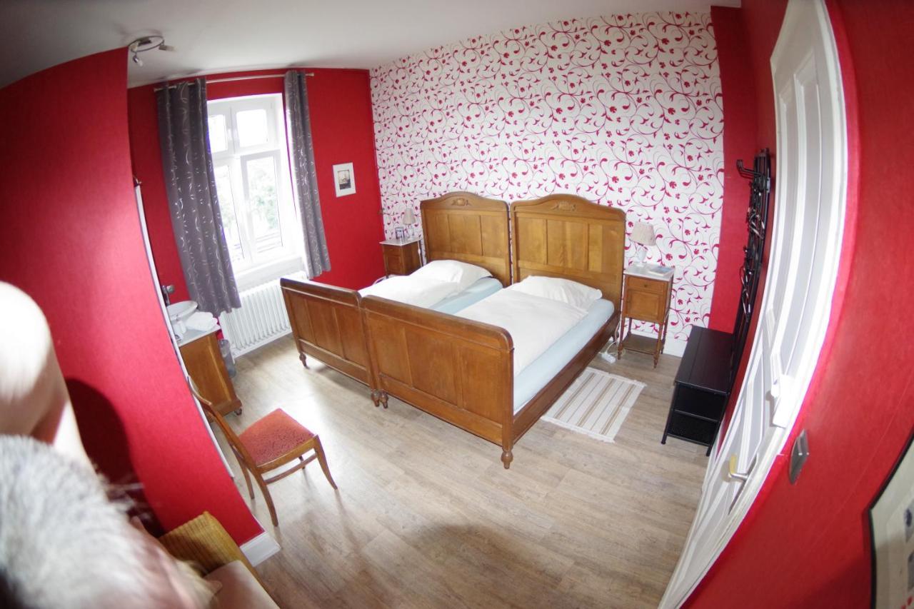 Wohnen Im Burghotel Bed & Breakfast 3*